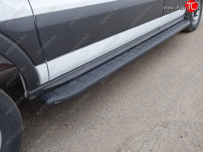 15 699 р. Левый порог алюминиевый с пластиковой накладкой, ТСС Тюнинг Ford Transit Connect (2013-2018) (карбон)  с доставкой в г. Вологда