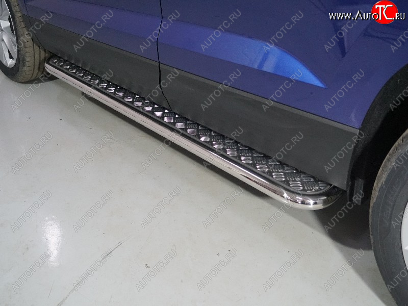 27 849 р. Пороги с площадкой 42,4 мм ТСС Тюнинг Skoda Karoq NU7 рестайлинг (2020-2025) (серые)  с доставкой в г. Вологда