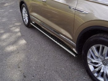 Пороги овальные с проступью 75х42 мм ТСС Тюнинг Volkswagen Touareg 3 CR дорестайлинг (2018-2022) (серые)