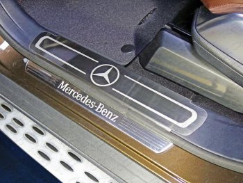 Накладки на пластиковые пороги, ТСС Тюнинг Mercedes-Benz CLA class X117  дорестайлинг универсал (2014-2016) (лист шлифованный логотип Mercedes)