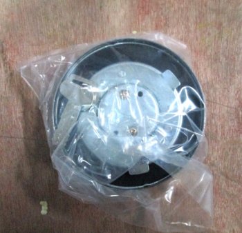 829 р. Крышка топливного бака (с замком, ключом) SD16 SHANTUI 16y-04c-0200007050-21200  с доставкой в г. Вологда. Увеличить фотографию 2