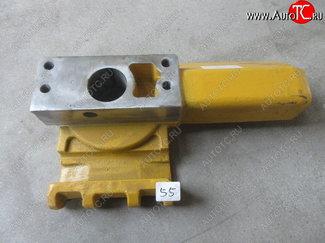 11 719 р. Опора направляющего колеса SD16 (кронштейн, суппорт) правая SHANTUI 16y-40-03400  с доставкой в г. Вологда