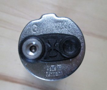 1 499 р. Датчик давления масла ДВС Shantui SD16 (2 контакт) C6121 d2300-00000  с доставкой в г. Вологда. Увеличить фотографию 2