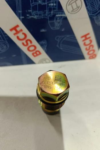 19 769 р. Клапан ограничения давления в топливной рампе 1110010028 BOSCH orig FAW FAW 1110010028  с доставкой в г. Вологда. Увеличить фотографию 2