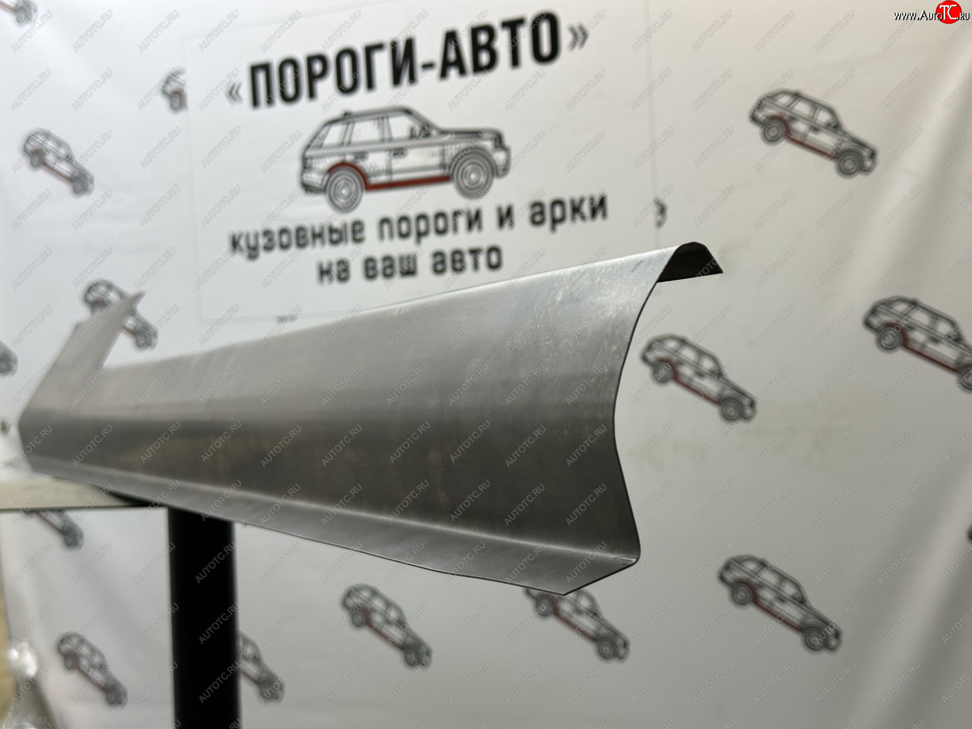 1 989 р. Правый порог (Ремкомплект) Пороги-Авто ЗАЗ Запорожец 965 (1959-1969) (холоднокатаная сталь 1 мм)  с доставкой в г. Вологда