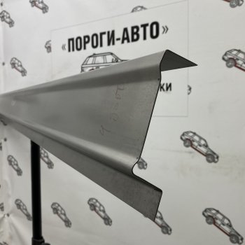 Правый ремонтный порог Пороги-Авто Toyota Land Cruiser 200 1-ый рестайлинг (2012-2015) (Холоднокатанная сталь 1 мм)