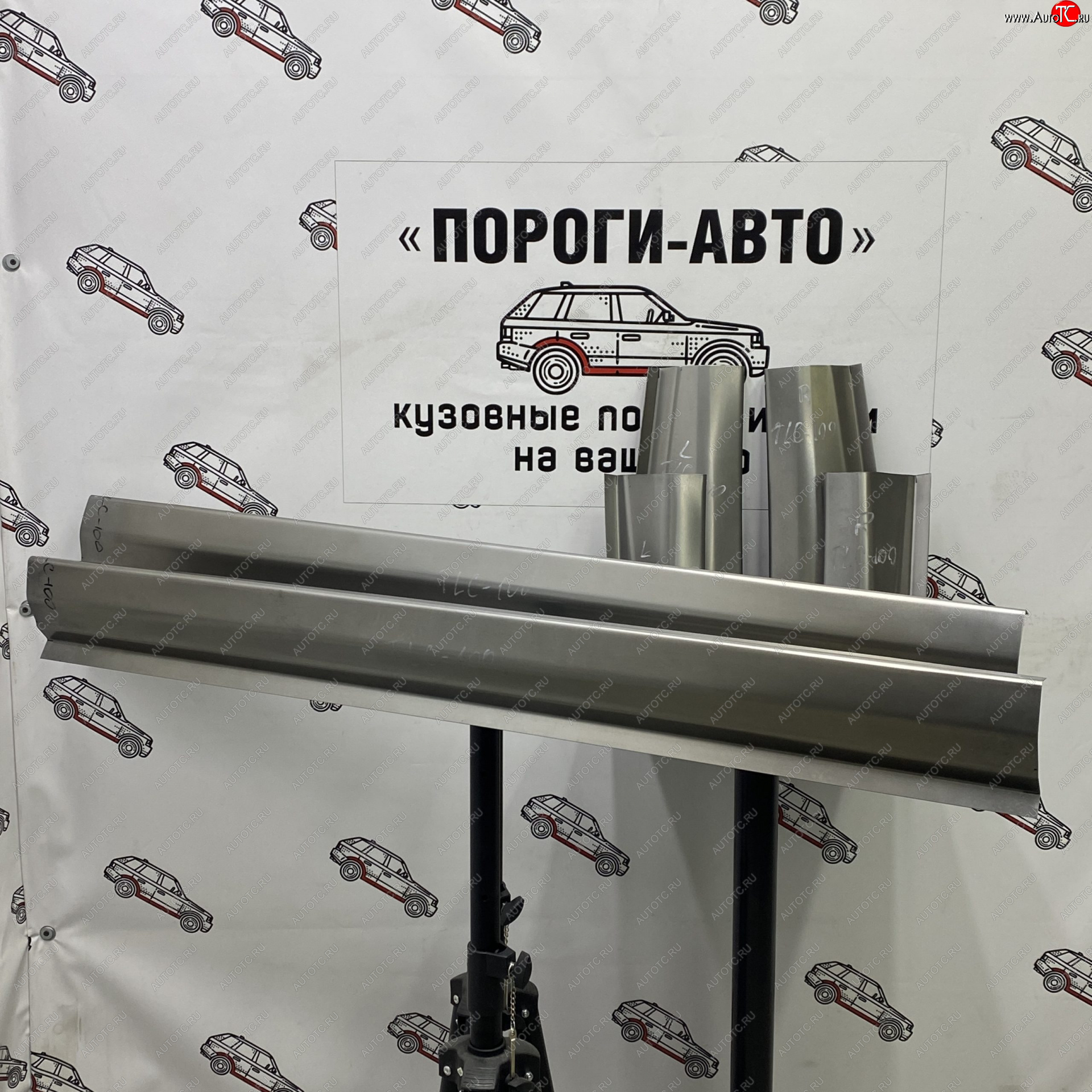 1 989 р. Правый ремонтный порог Пороги-Авто Toyota Land Cruiser 100 2-ой рестайлинг (2005-2007) (Холоднокатанная сталь 1 мм)  с доставкой в г. Вологда