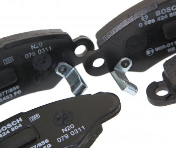 2 349 р. Колодки тормозные передние (4шт.) BOSCH Suzuki Swift ZC дорестайлинг, хэтчбэк 5 дв. (2003-2008)  с доставкой в г. Вологда. Увеличить фотографию 2