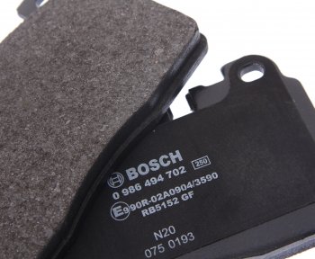 4 749 р. Колодки тормозные передние (4шт.) BOSCH Audi Q5 8R рестайлинг (2012-2017)  с доставкой в г. Вологда. Увеличить фотографию 2