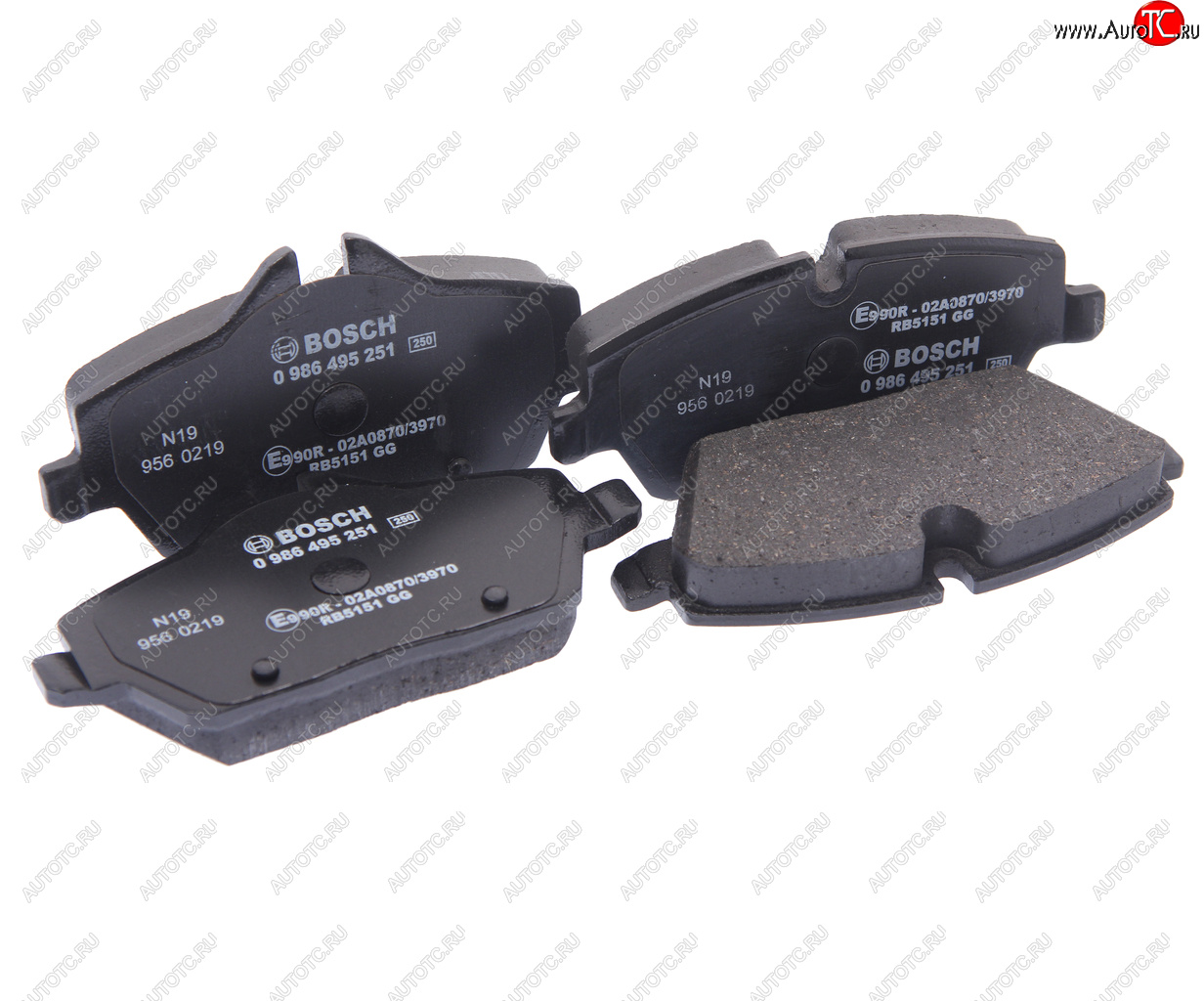 2 799 р. Колодки тормозные передние (4шт.) BOSCH BMW 1 серия E81 хэтчбэк 3 дв. рестайлинг (2007-2012)  с доставкой в г. Вологда