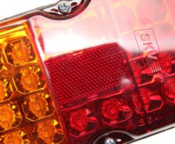 649 р. Фонарь задний ГАЗ,ЗИЛ,КАМАЗ,МАЗ светодиодный 12V SKV SKV 132.3716-32  с доставкой в г. Вологда. Увеличить фотографию 3