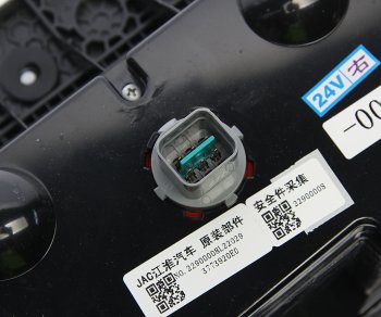 3 399 р. Фонарь задний JAC N75,N80 (12-) правый OE JAC 3773920e0-0001  с доставкой в г. Вологда. Увеличить фотографию 4