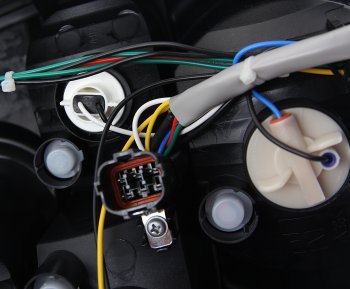 11 199 р. Фонарь задний SSANGYONG Rexton (06-) правый с противотуманной фарой OE SSANGYONG 8360208b12  с доставкой в г. Вологда. Увеличить фотографию 5