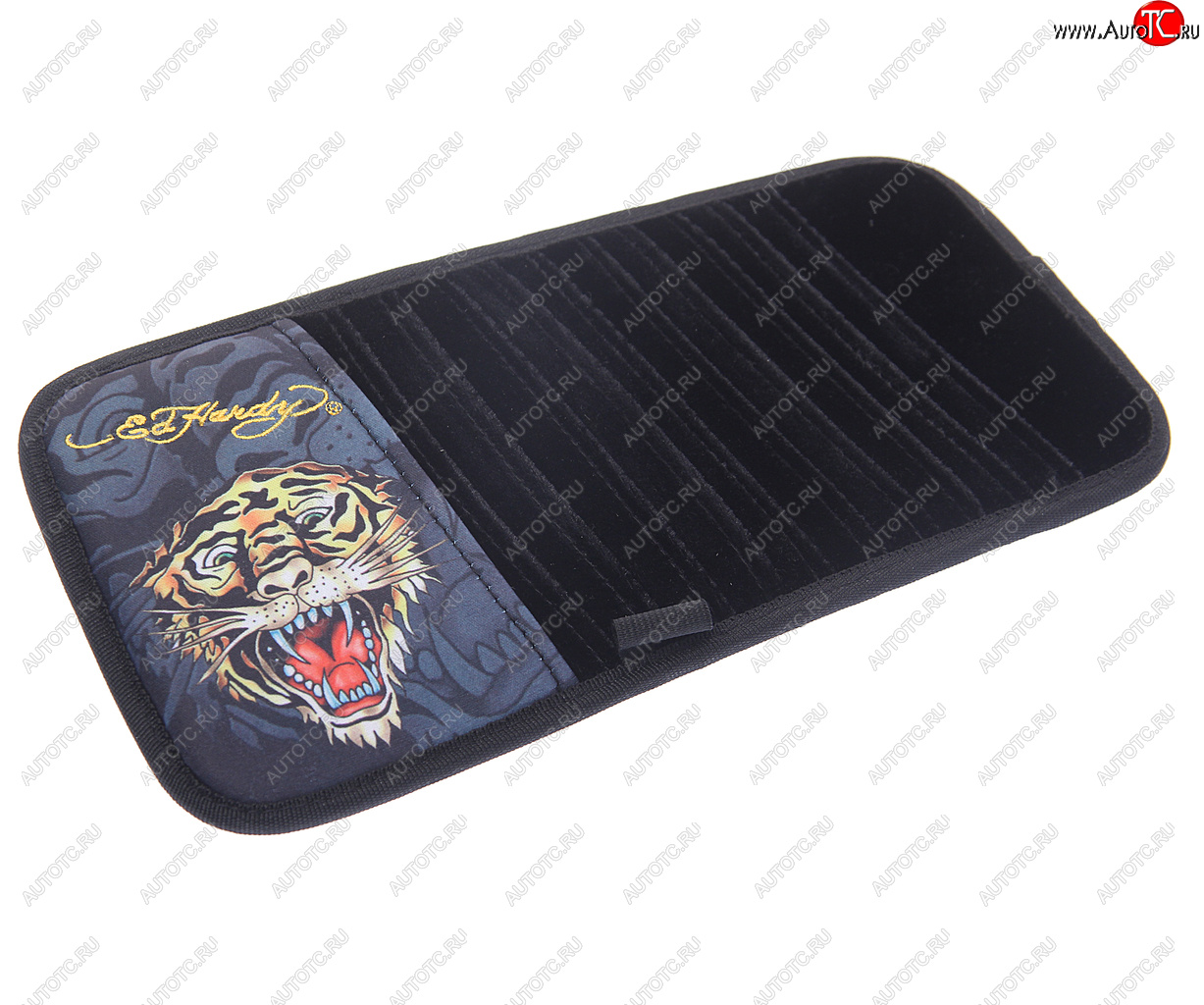 39 р. Держатель CD-дисков TIGER на козырек (10 дисков) ED HARDY ED HARDY eh-00219  с доставкой в г. Вологда