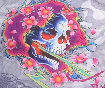 95 р. Шторка автомобильная для лобового стекла 144х66см светоотражающая Beautiful Ghost ED HARDY ED HARDY eh-00738  с доставкой в г. Вологда. Увеличить фотографию 2