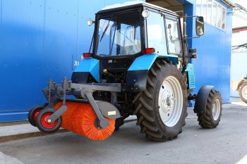 170 999 р. Щетка коммунальная МТЗ-80,82,1221,LOVOL-504 сварной редуктор, колеса 4.00х8 (40-90 л.с.) САЛЬСК Сальсксельмаш мк-4  с доставкой в г. Вологда. Увеличить фотографию 4