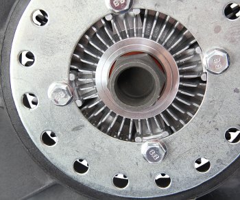 3 499 р. Вентилятор ГАЗ-33106,ГАЗон Next дв.CUMMINS ISF 3.8 с вязкостной муфтой в сборе PRAVT PRAVT pr.3310-1308060  с доставкой в г. Вологда. Увеличить фотографию 3