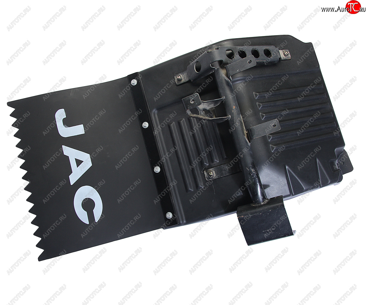 15 499 р. Брызговик JAC N120 передний левый в сборе OE JAC z8403110le094(le094)  с доставкой в г. Вологда