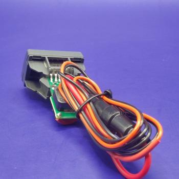 1 149 р. USB автомобильное зарядное устройство АПЭЛ (2039546547456) ГАЗ ГАЗель Next A62,А65 автобус (2016-2025)  с доставкой в г. Вологда. Увеличить фотографию 5