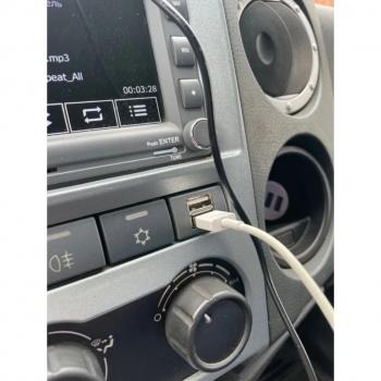 1 149 р. USB автомобильное зарядное устройство АПЭЛ (2039546547456) ГАЗ ГАЗель Next A62,А65 автобус (2016-2025)  с доставкой в г. Вологда. Увеличить фотографию 2