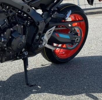 1 249 р. Подножки передние для мотоцикла Yamaha MT09 SP 21-24, YZF-R7, XSR900 22-24  пм-00030884  с доставкой в г. Вологда. Увеличить фотографию 4