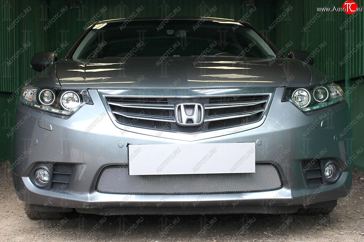 3 099 р. Защитная сетка в бампер (низ, ячейка 3х7 мм) Alfeco Стандарт  Honda Accord  9 CR (2013-2016) седан дорестайлинг (Хром)  с доставкой в г. Вологда