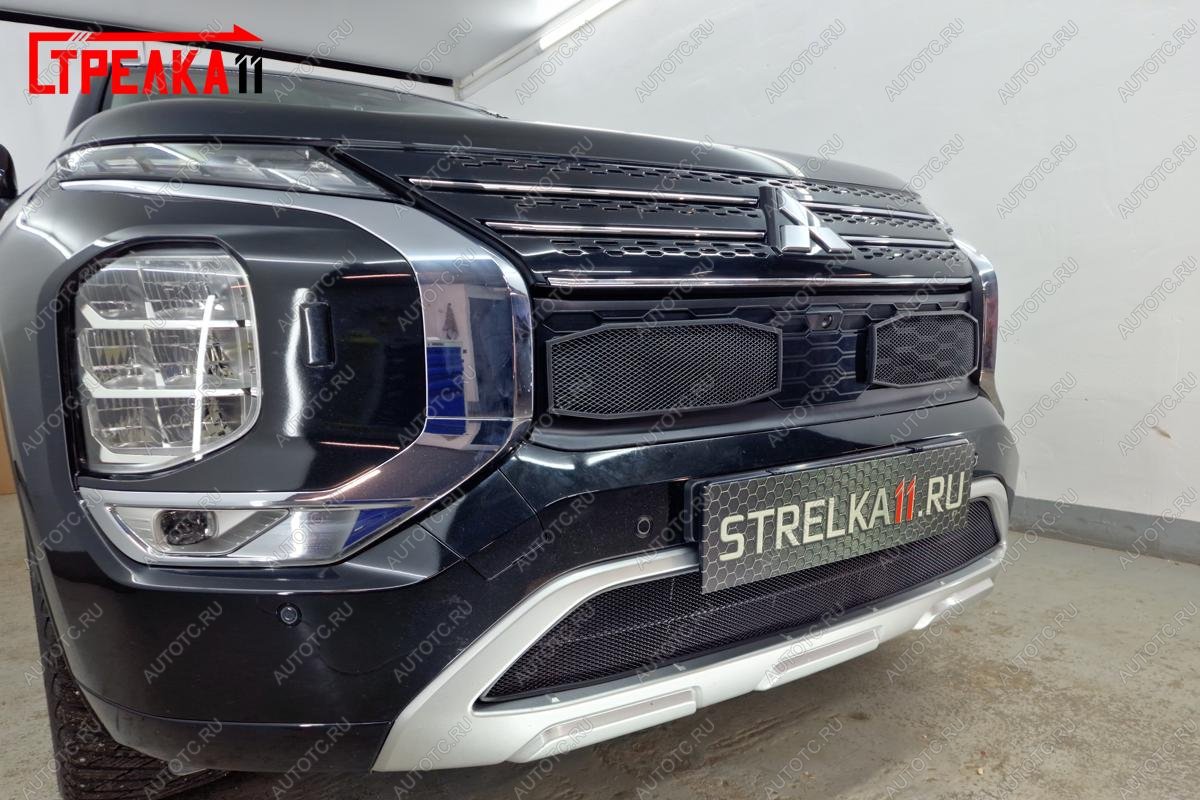 3 199 р. Защита радиатора (2 части верх) Стрелка11 Стандарт Mitsubishi Outlander GN (2021-2025) (черная)  с доставкой в г. Вологда