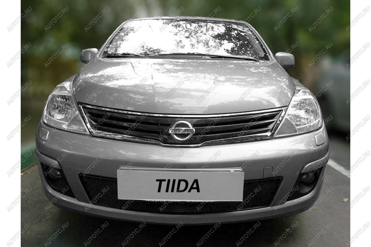 2 999 р. Защита радиатора Стрелка11 Стандарт  Nissan Tiida  1 хэтчбек (2010-2014) C11 рестайлинг (черная)  с доставкой в г. Вологда