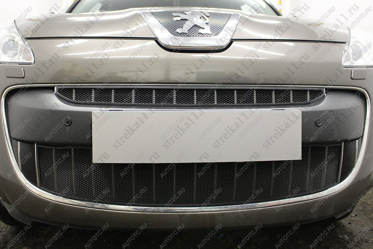 2 669 р. Защита радиатора (верх) Стрелка11 Стандарт  Peugeot 4007 (2007-2012) (черная)  с доставкой в г. Вологда