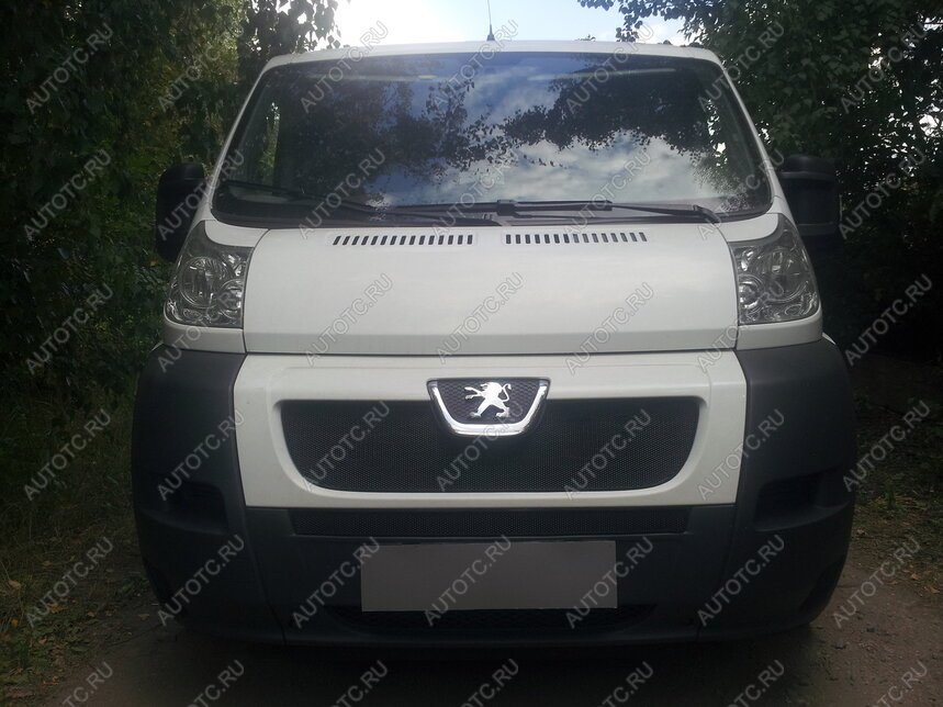 3 169 р. Защита радиатора (верх) Стрелка11 Стандарт Peugeot Boxer 250 (2006-2014) (черная)  с доставкой в г. Вологда