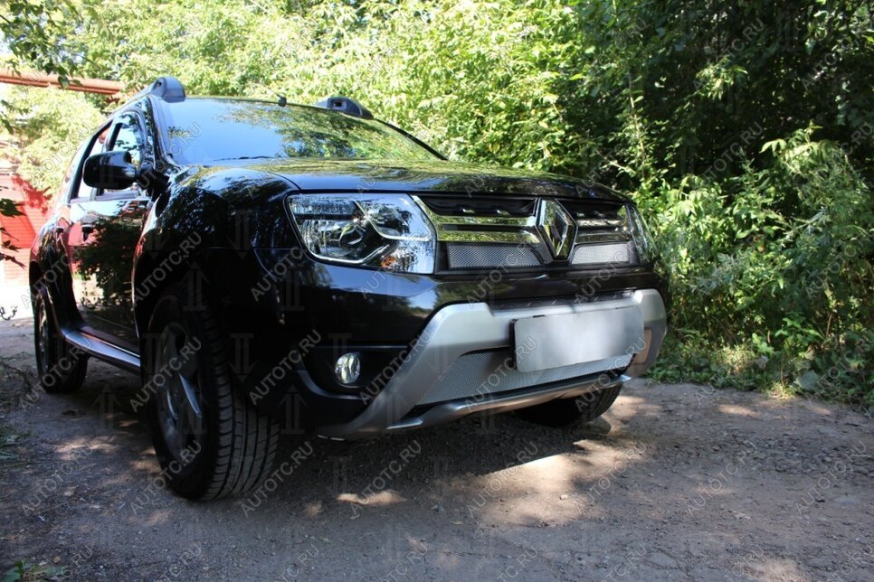 2 879 р. Защита радиатора (верх) Стрелка11 Стандарт  Renault Duster  HS (2015-2021) рестайлинг (хром)  с доставкой в г. Вологда