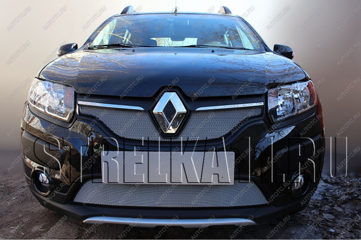 3 179 р. Защита радиатора Стрелка11 Стандарт Renault Sandero (B8) дорестайлинг (2014-2018) (хром)  с доставкой в г. Вологда