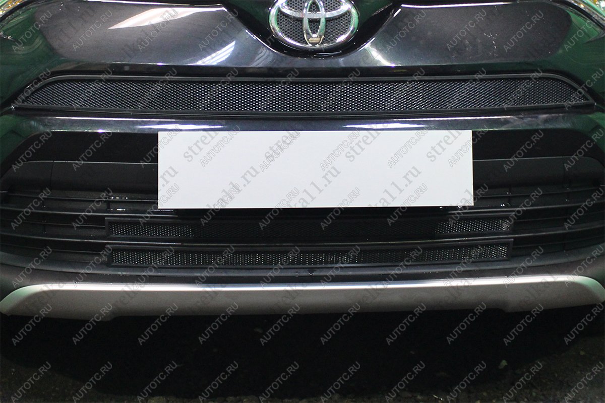 2 899 р. Защита радиатора (верх) Стрелка11 Стандарт  Toyota RAV4  XA40 (2015-2019) 5 дв. рестайлинг (черная)  с доставкой в г. Вологда