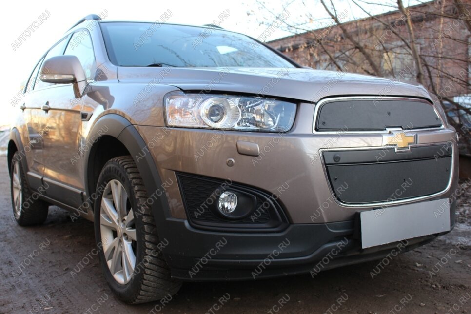759 р. Зимняя заглушка решетки радиатора (верх) Стрелка11  Chevrolet Captiva (2011-2013) 1-ый рестайлинг (черная)  с доставкой в г. Вологда