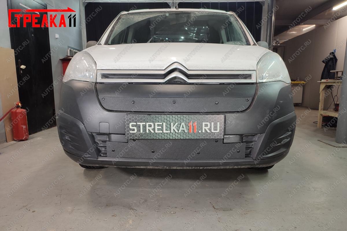 759 р. Зимняя заглушка решетки радиатора (низ) Стрелка11 CITROEN Berlingo B9 рестайлинг (2015-2022) (черная)  с доставкой в г. Вологда