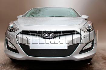 Зимняя заглушка решетки радиатора Стрелка11 Hyundai I40 1 VF дорестайлинг седан (2011-2015) (черная)