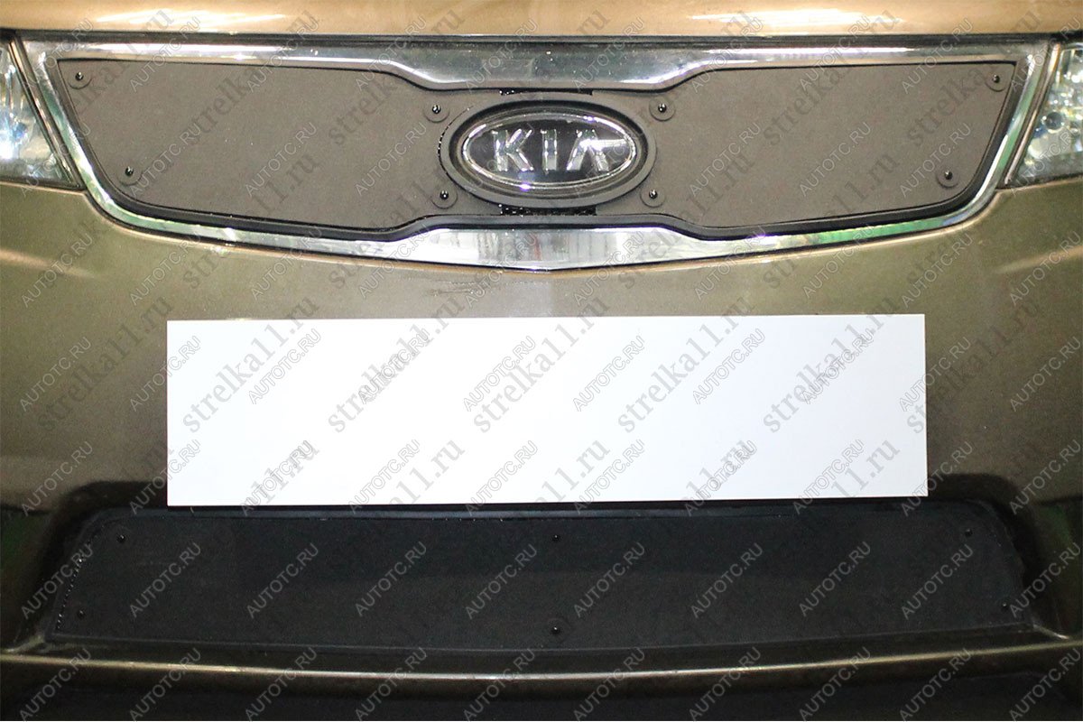 759 р. Зимняя заглушка решетки радиатора (низ) Стрелка11 KIA Cerato 2 TD седан (2008-2013) (черная)  с доставкой в г. Вологда