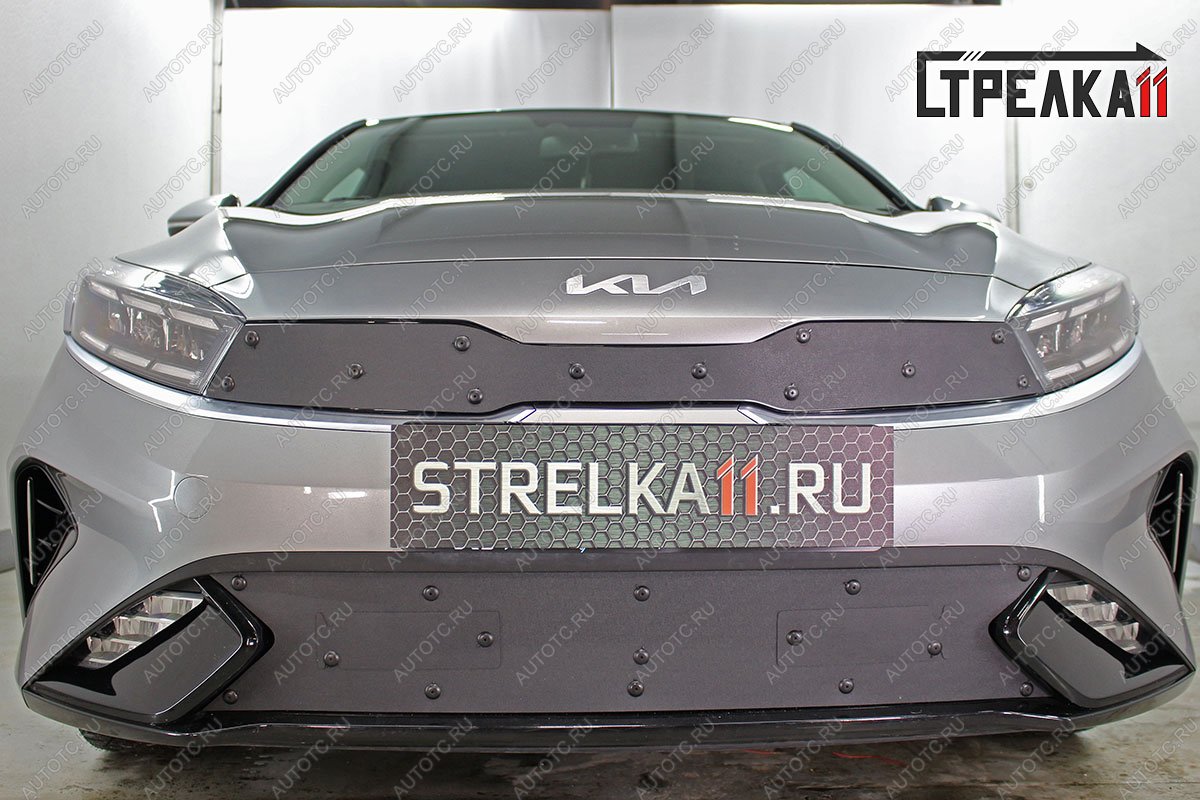 759 р. Зимняя заглушка решетки радиатора (низ) Стрелка11  KIA Cerato  4 BD (2021-2025) рестайлинг седан (черная)  с доставкой в г. Вологда