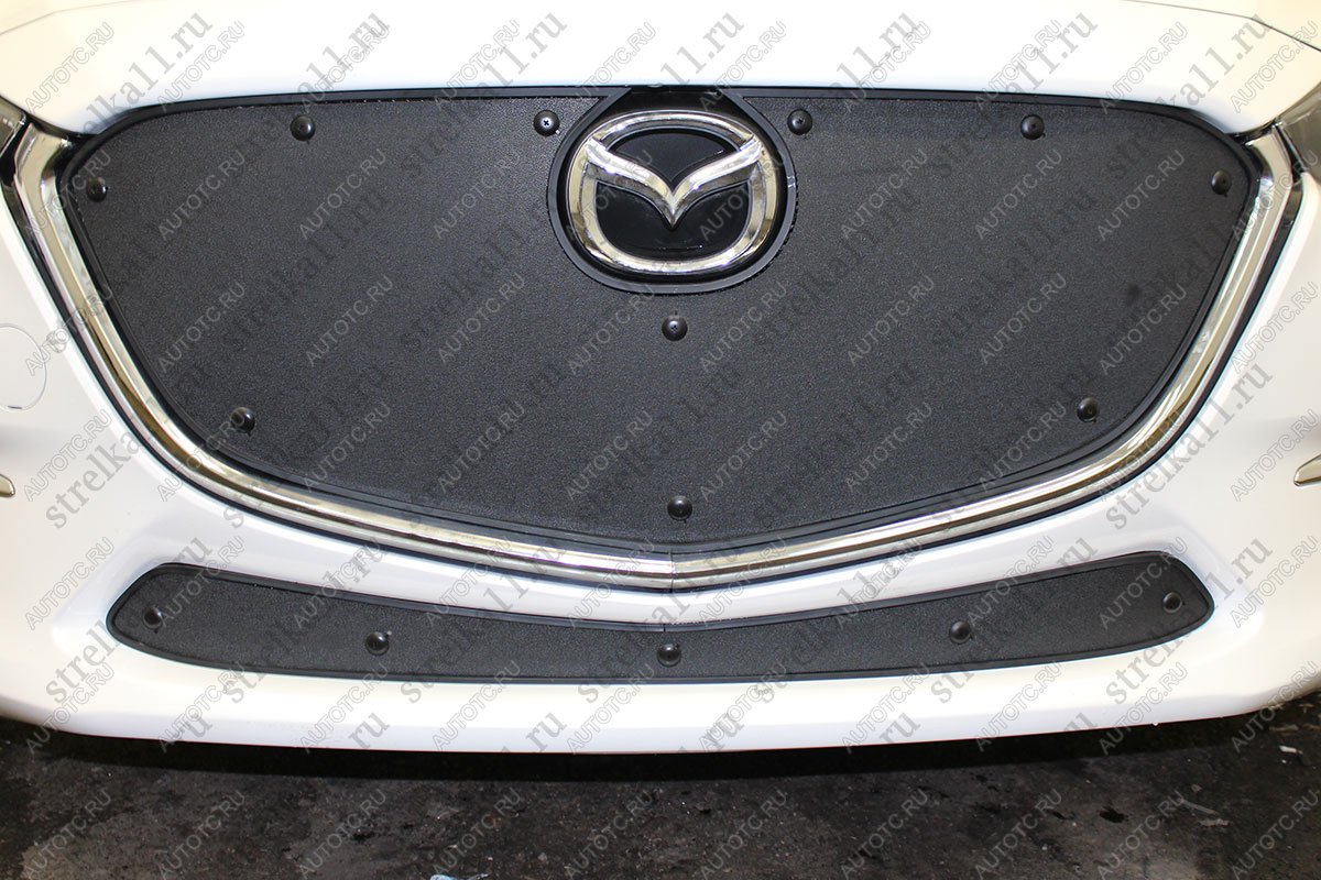 759 р. Зимняя заглушка решетки радиатора (верх) (без рамки) Стрелка11  Mazda 3/Axela  BM (2016-2019) рестайлинг седан, рестайлинг, хэтчбэк (черная)  с доставкой в г. Вологда