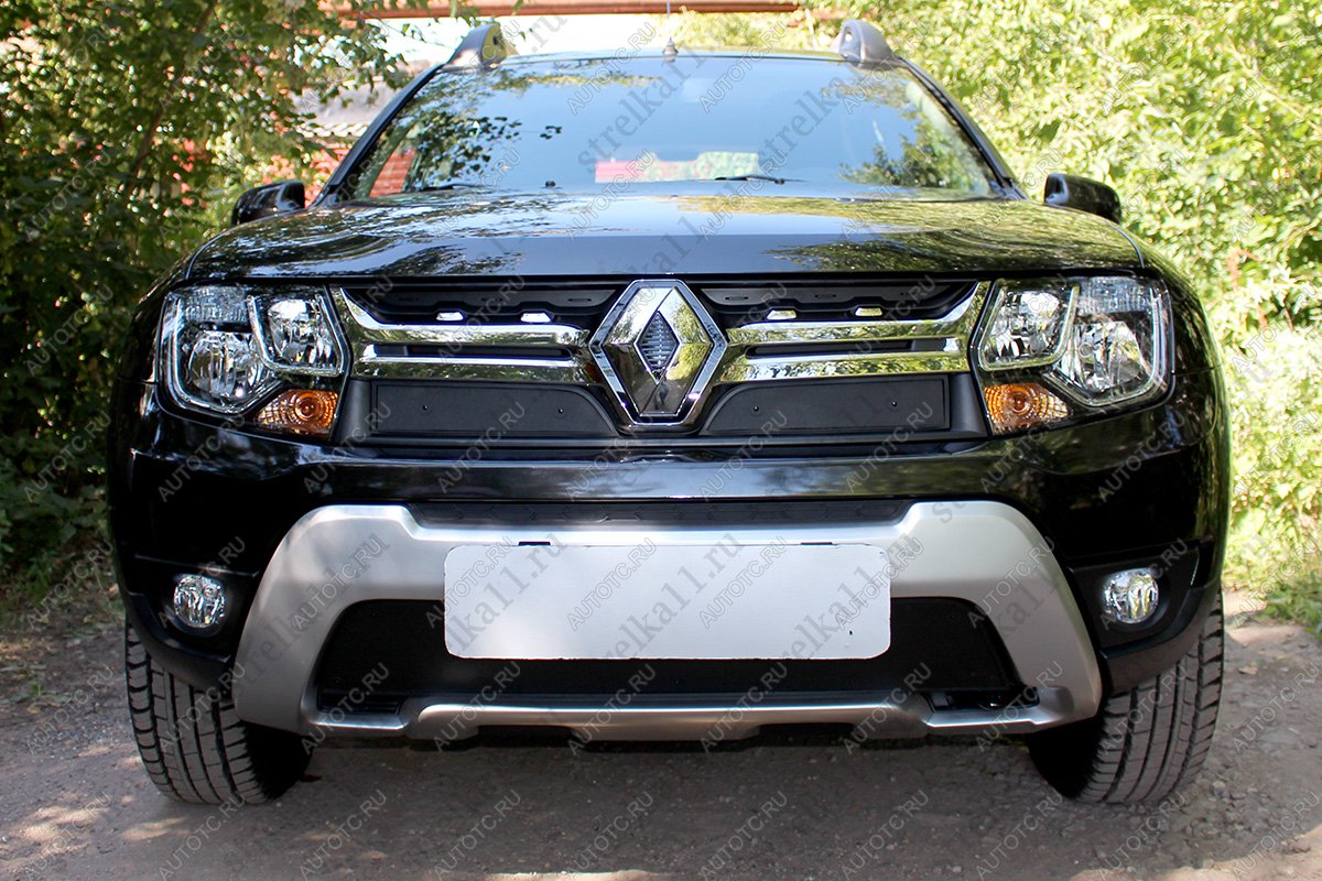 759 р. Зимняя заглушка решетки радиатора (низ) Стрелка11 Renault Duster HS рестайлинг (2015-2021) (черная)  с доставкой в г. Вологда