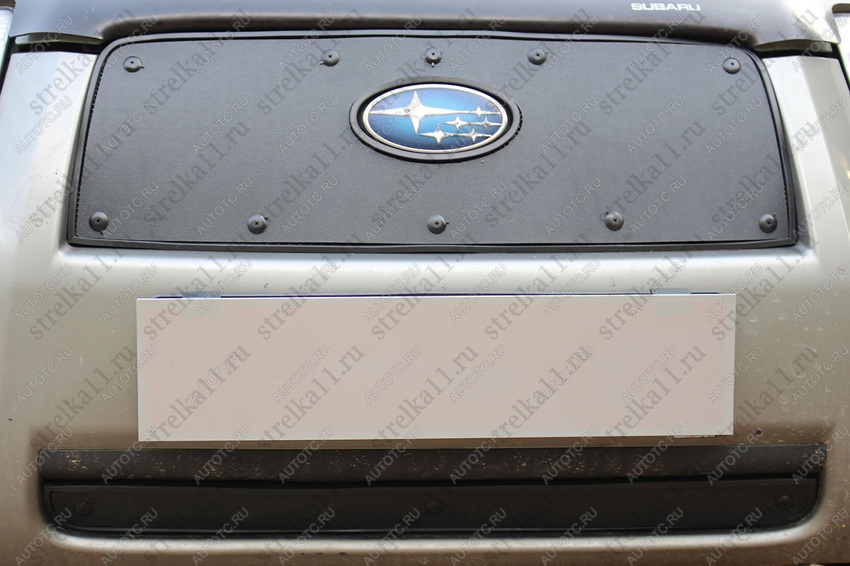 759 р. Зимняя заглушка решетки радиатора (верх) Стрелка11  Subaru Forester  SG (2005-2008) рестайлинг (черная)  с доставкой в г. Вологда