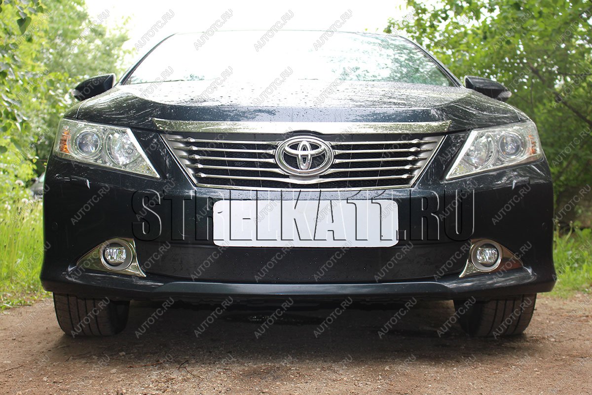 759 р. Зимняя заглушка решетки радиатора Стрелка11 Toyota Camry XV50 дорестайлинг (2011-2014) (черная)  с доставкой в г. Вологда