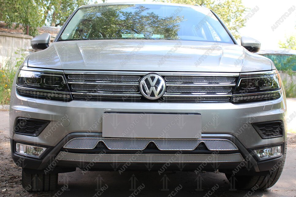 8 999 р. Защита радиатора (низ с камерой) (Off-Road) Стрелка11 Премиум Volkswagen Tiguan Mk2 дорестайлинг (2016-2020) (хром)  с доставкой в г. Вологда