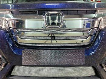 Защитная сетка в бампер (низ, ячейка 3х7 мм) Стрелка11 Стандарт Honda StepWagon  5 RP1,RP2, RP3, RP4, RP5 (2017-2022)  минивэн рестайлинг (Хром)