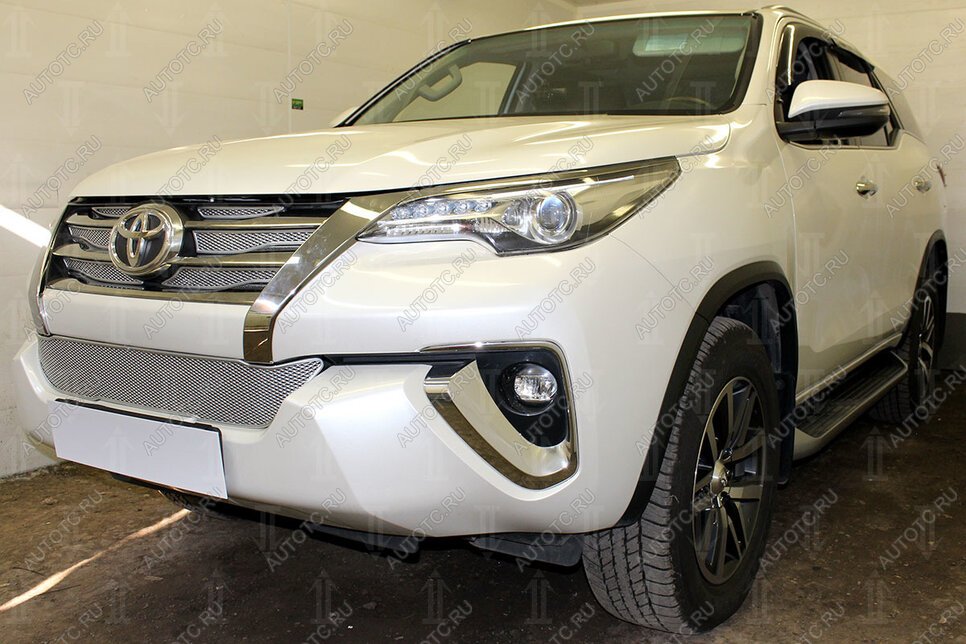 4 749 р. Защита радиатора (низ) (Black Onyx) Стрелка11 PREMIUM  Toyota Fortuner  AN160 (2020-2025) рестайлинг (хром)  с доставкой в г. Вологда