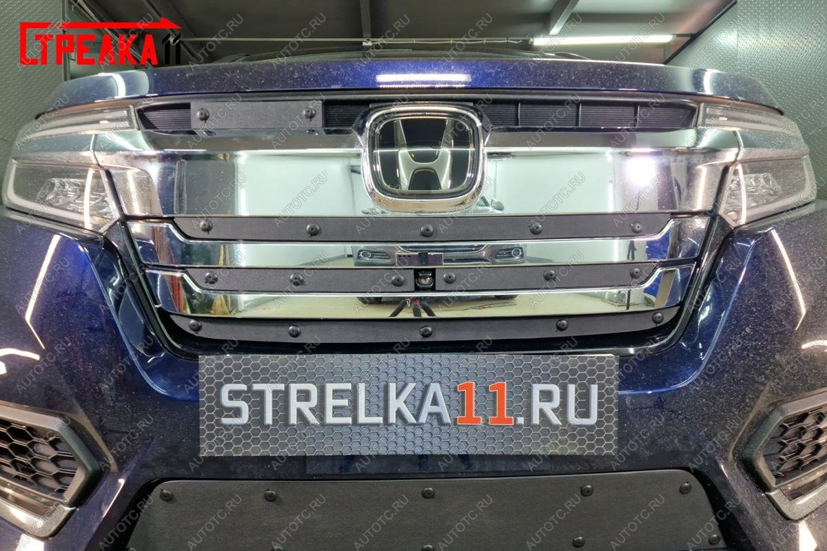 2 199 р. Зимняя заглушка решетки радиатора (верх 5 частей) Стрелка11  Honda Stepwgn Spada  RP (2017-2021) рестайлинг (черная)  с доставкой в г. Вологда