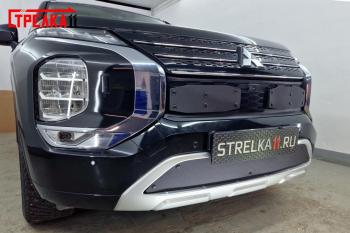 1 099 р. Зимняя заглушка решетки радиатора (верх, 2 части) Стрелка11 Mitsubishi Outlander GN (2021-2025) (черная)  с доставкой в г. Вологда. Увеличить фотографию 2