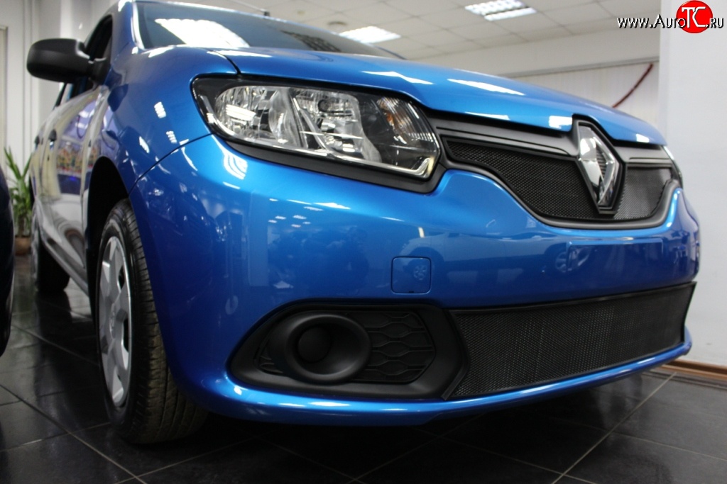 1 469 р. Нижняя сетка на бампер Russtal (черная) Renault Sandero (B8) дорестайлинг (2014-2018)  с доставкой в г. Вологда