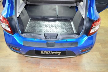1 399 р. Накладка на порожек в багажник KART Renault Sandero (B8) дорестайлинг (2014-2018) (Без покрытия)  с доставкой в г. Вологда. Увеличить фотографию 2