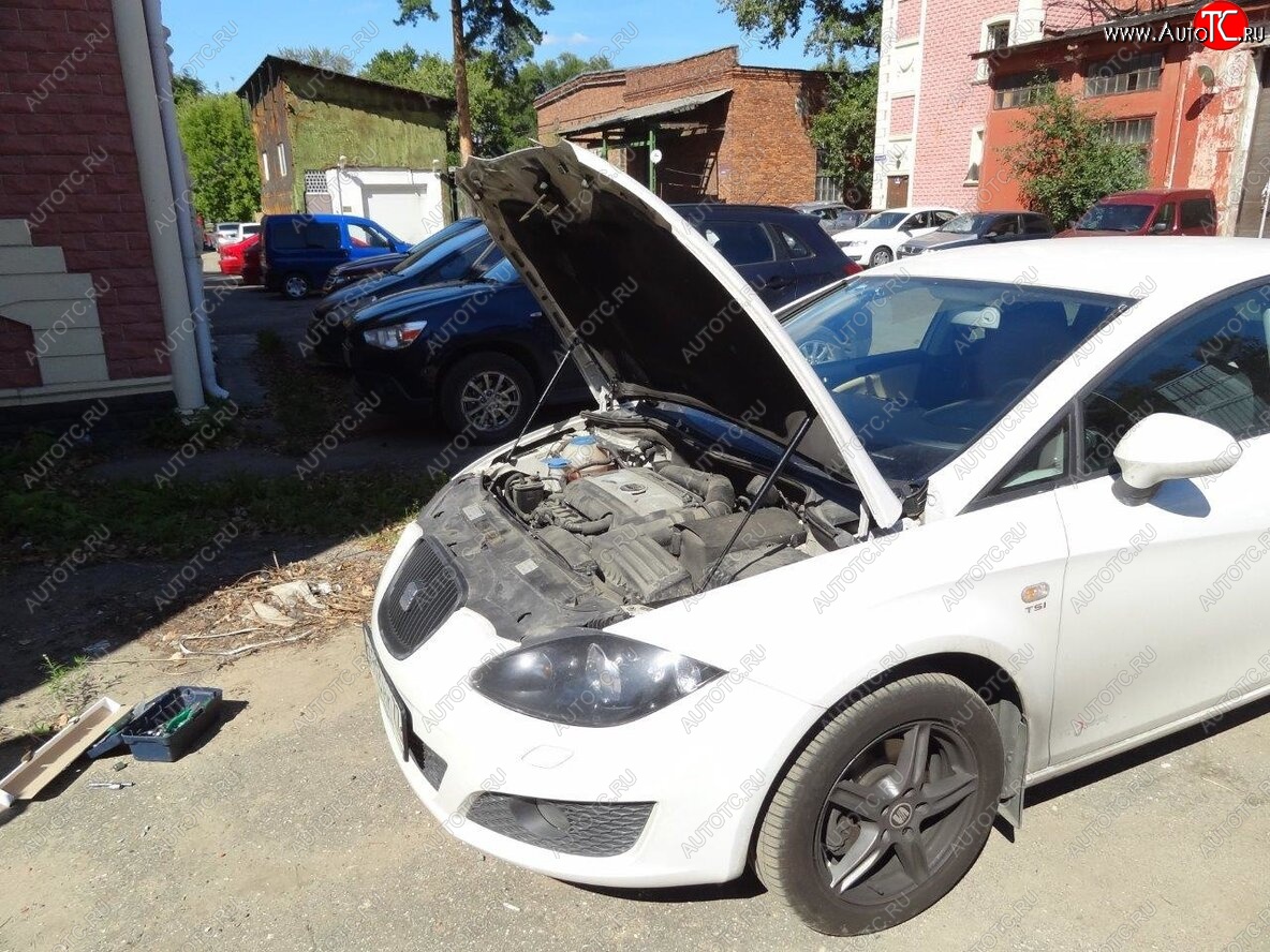 2 149 р. Упоры капота Russtal Seat Leon 1P хэтчбэк 5 дв. дорестайлинг (2005-2009)  с доставкой в г. Вологда